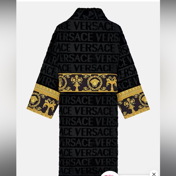 COPY - Versace robe - Picture 2 of 3